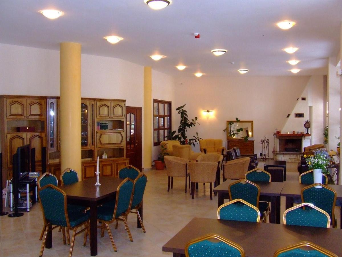 Pension Pantheon Пояна-Брашов Екстер'єр фото